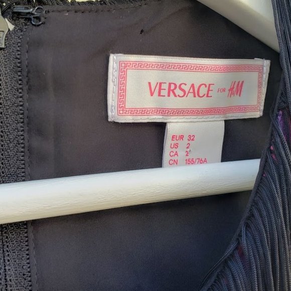 Versace H&M Heart Flapper Dress - Picture 7 of 8